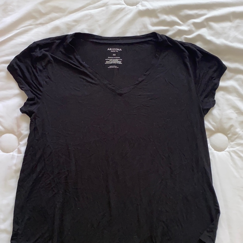 V neck tee